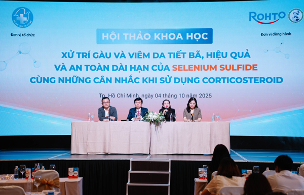 Chuyên gia chia sẻ về giải pháp xử lý gàu và viêm da tiết bã an toàn