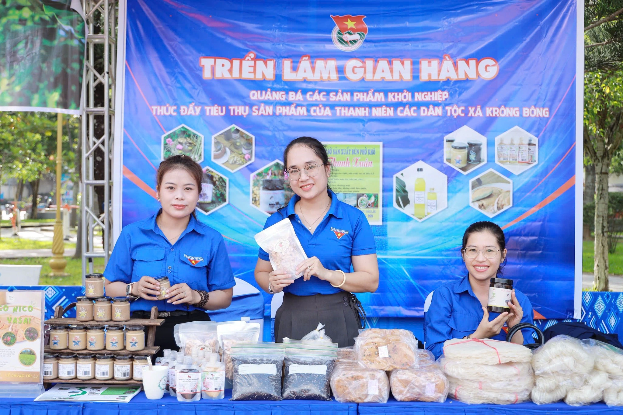 Từ hỗ trợ khởi nghiệp đến cùng khởi nghiệp: Câu chuyện từ một quán cà phê nhỏ ở xã