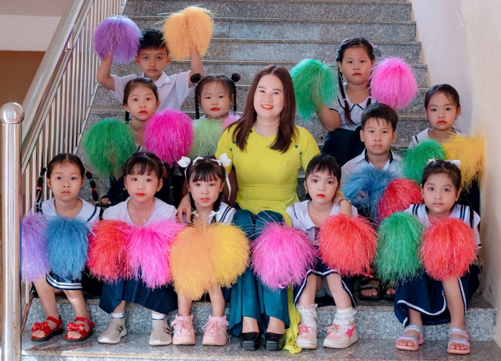 Cô giáo điểm trường lẻ với chương trình “Bữa ăn yêu thương”