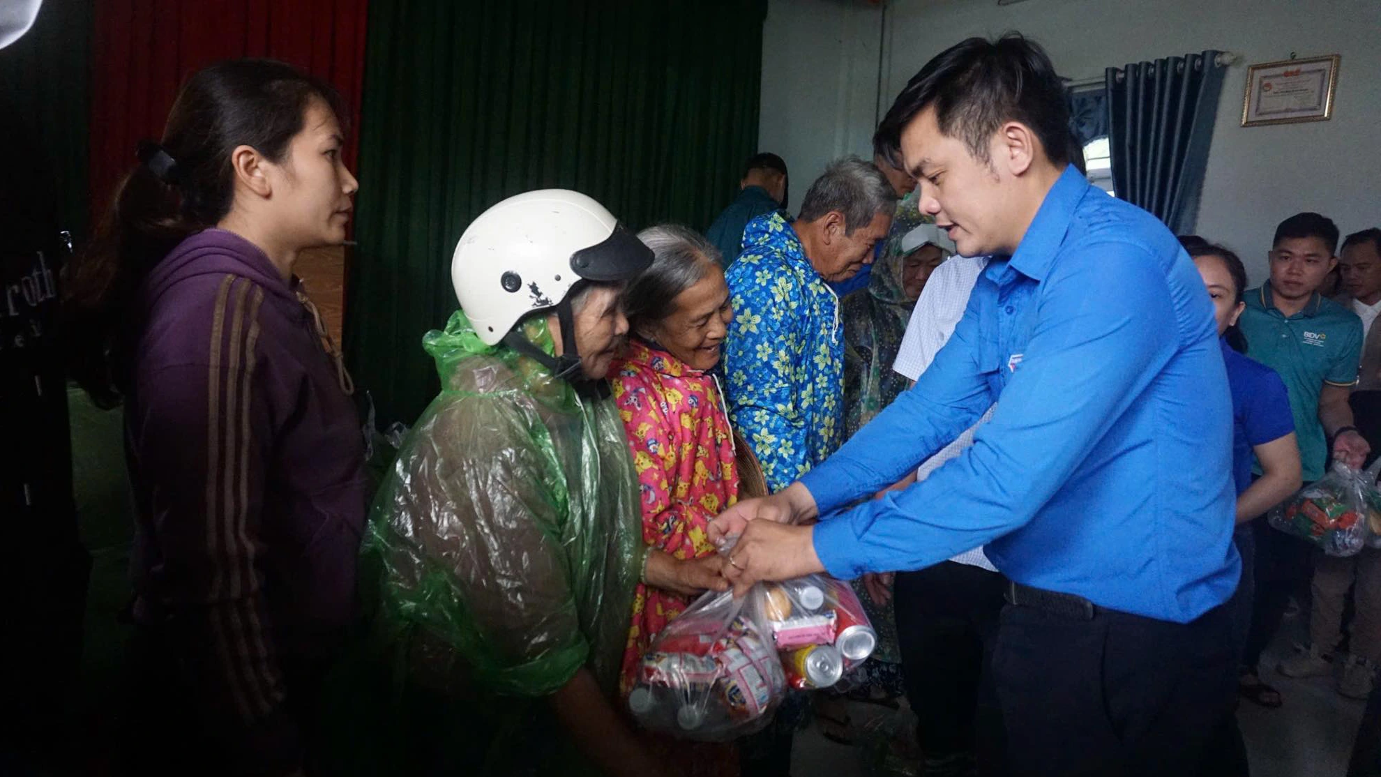 Lan tỏa nghĩa tình giữa gian khó