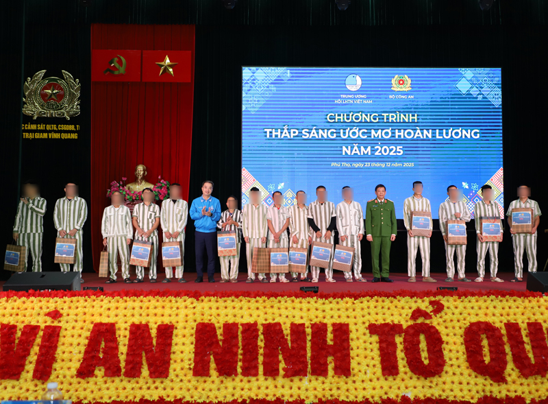 “Thắp sáng ước mơ hoàn lương” cho phạm nhân trong độ tuổi thanh niên tại Trại giam Vĩnh Quang