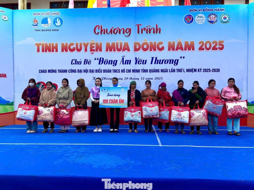 Đông ấm yêu thương đến với vùng cao Quảng Ngãi