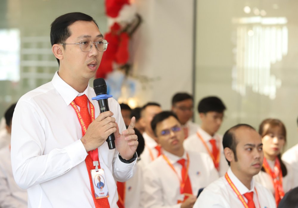 Tạo môi trường để Gen Z, Alpha thử thách mình, tránh lệ thuộc ChatGPT, Gemini