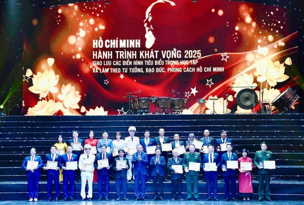 Người âm thầm thắp lửa phong trào thanh niên bên dòng sông Thao