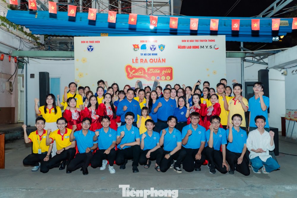 Tuổi trẻ TPHCM chung tay lo Tết sớm cho người dân, thiếu nhi vùng biên Lâm Đồng