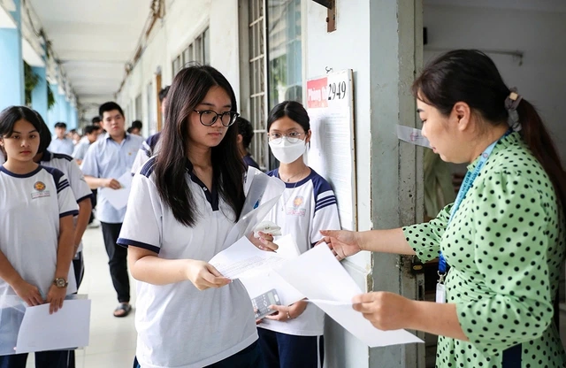 Chỉ tập trung học 4 môn thi tốt nghiệp: Cách nào để tránh 'lợi bất cập hại'?