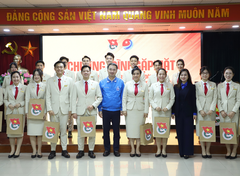 Anh Nguyễn Tường Lâm gặp mặt đại biểu tham dự Tàu Thanh niên Đông Nam Á - Nhật Bản (SSEAYP)