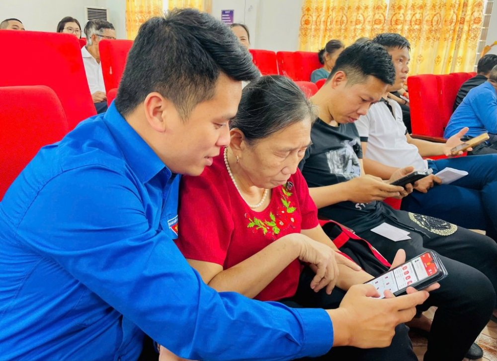 Thanh niên Quảng Ninh xung kích kiến tạo tương lai xanh