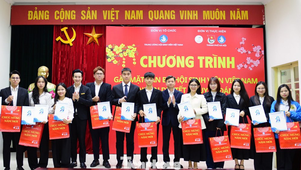 Sinh viên là lực lượng rường cột trong kỷ nguyên vươn mình