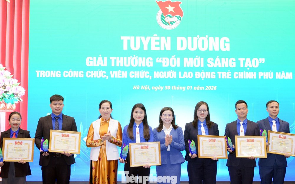 Tuổi trẻ Chính phủ hành động quyết liệt, hình thành 'đội ngũ số'