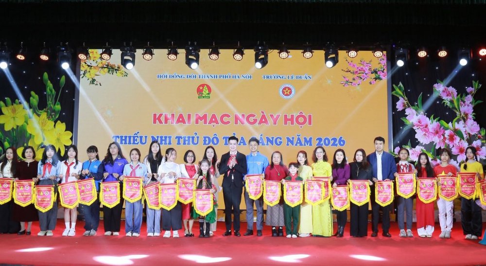 Tưng bừng ngày hội thiếu nhi Thủ đô tỏa sáng