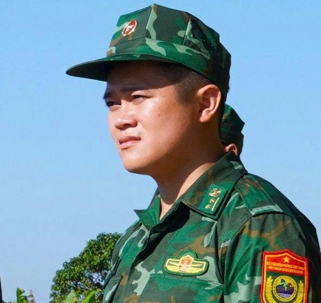 Trung úy Nguyễn Trường Minh gửi thanh xuân nơi đảo Hòn Khoai