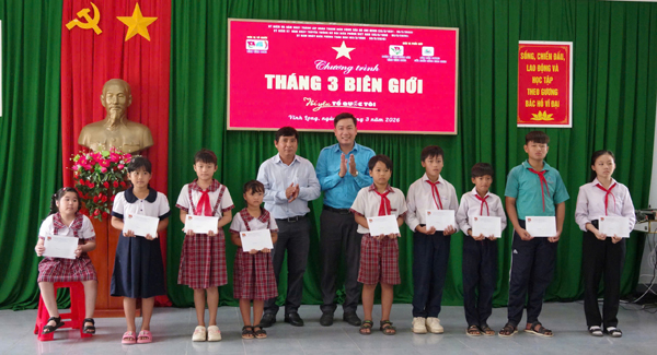 Vĩnh Long: Nhiều hoạt đông ý nghĩa tại chương trình Tháng ba biên giới 2026