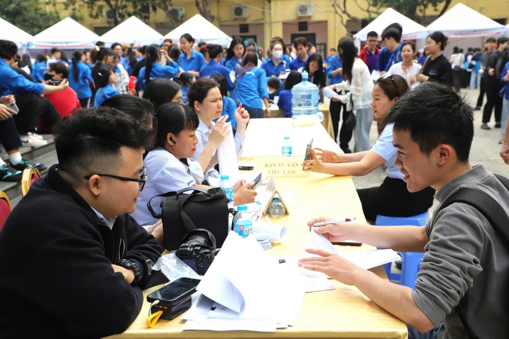 Giúp sinh viên tìm việc làm 'thời AI'