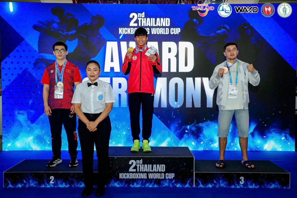 Chàng sinh viên giành huy chương Vàng Kickboxing World CUP 2026 tại Thái Lan