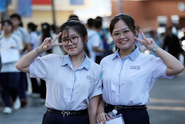 Điểm thi đánh giá năng lực cao nhất 3 năm qua: Điểm chuẩn ra sao?