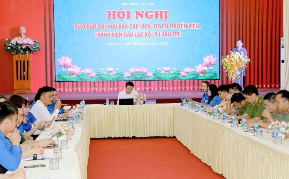 Lào Cai ra mắt Câu lạc bộ Lý luận trẻ