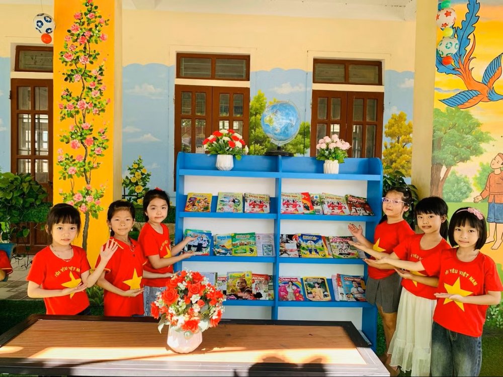 Thiếu nhi Hà Tĩnh sôi nổi thực hiện công trình măng non