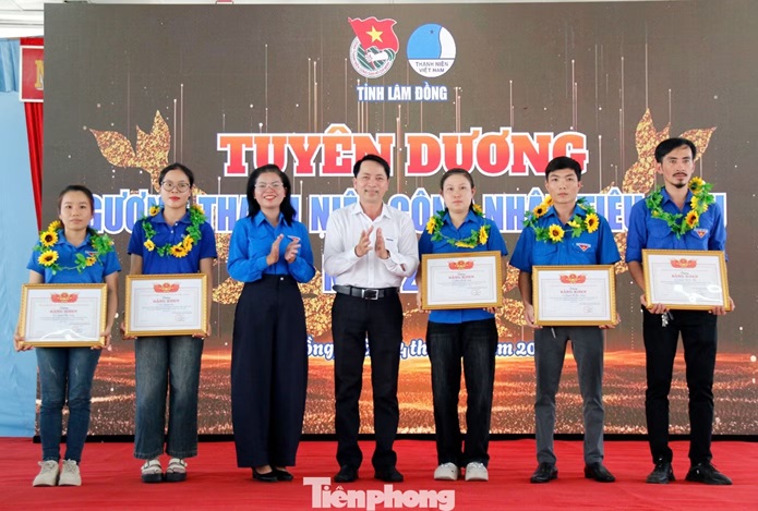 Lâm Đồng tôn vinh những người trẻ 'giữ lửa' trong nhà máy, xí nghiệp