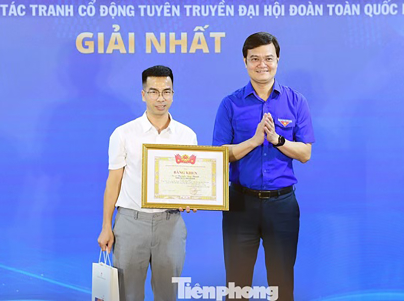 Công bố tác phẩm đoạt giải cuộc thi sáng tác tranh cổ động tuyên truyền Đại hội Đoàn toàn quốc XIII
