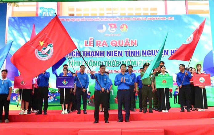 Áo xanh tình nguyện tập trung hỗ trợ chuyển đổi số