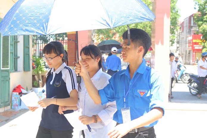 Hơn 6.000 đoàn viên, thanh niên Ninh Bình hỗ trợ sĩ tử