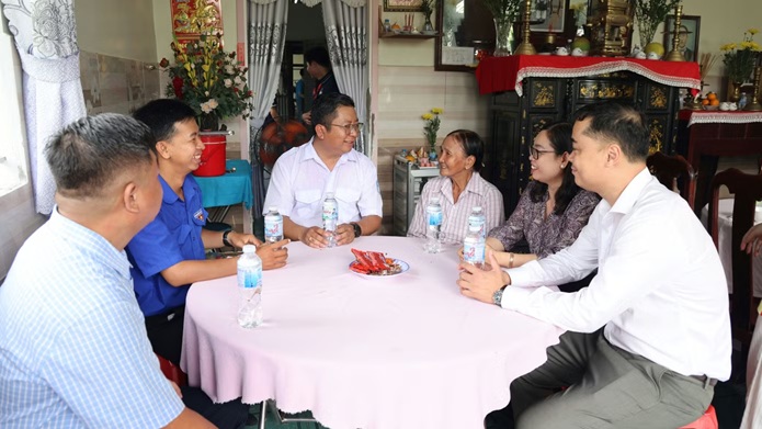Ấm áp ‘Bữa cơm tri ân’ tại gia đình cháu của nhà cách mạng Châu Văn Liêm