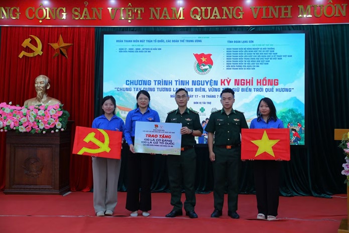 Hàng nghìn cây giống, nhiều công trình tuổi trẻ đến với vùng biên Chi Ma