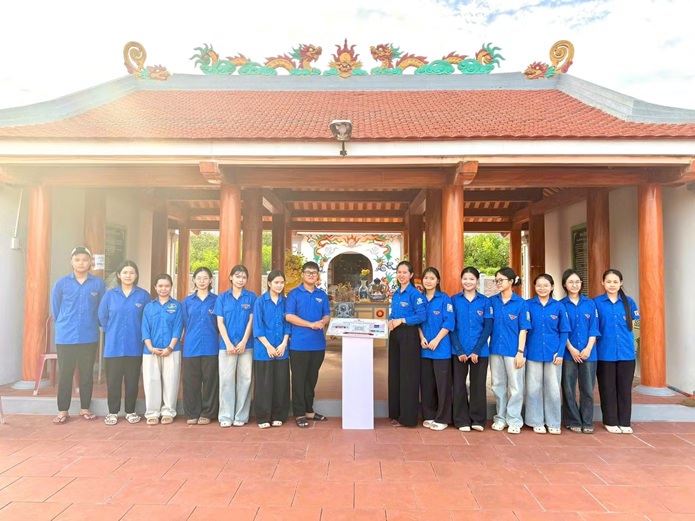 Thanh niên kể chuyện 'địa chỉ đỏ' bằng công nghệ số