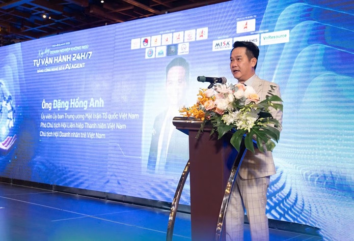 Doanh nhân trẻ dùng AI xây dựng ‘doanh nghiệp không ngủ’