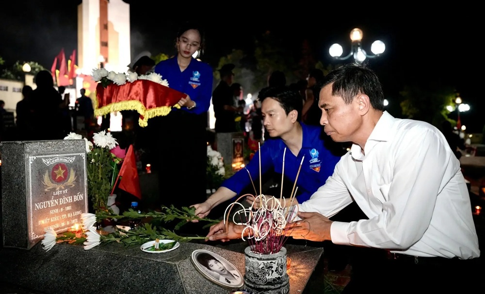Tuổi trẻ Quảng Ninh tri ân các Anh hùng liệt sĩ