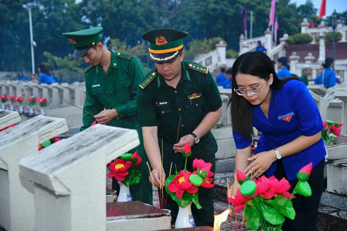Tuổi trẻ Quân đội thiết thực tri ân các Anh hùng liệt sĩ