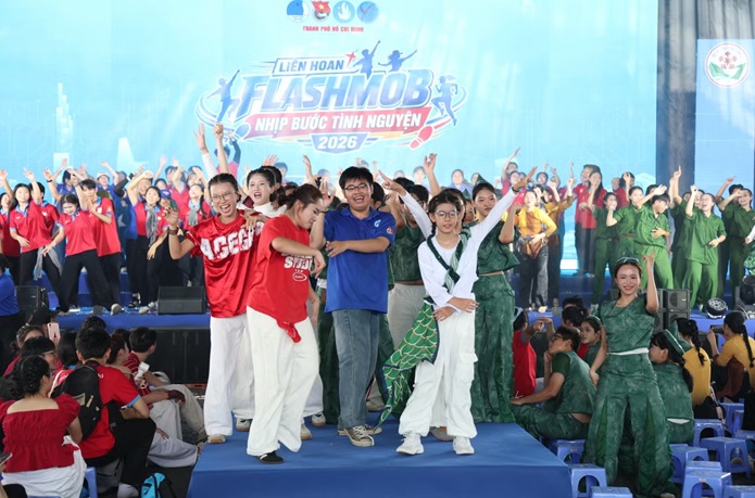 Bạn trẻ TPHCM và ASEAN hào hứng thi nhảy flashmob