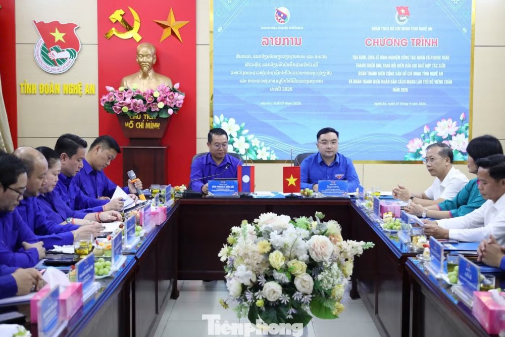 Tuổi trẻ Nghệ An - Viêng Chăn nối dài tình đoàn kết đặc biệt Việt - Lào