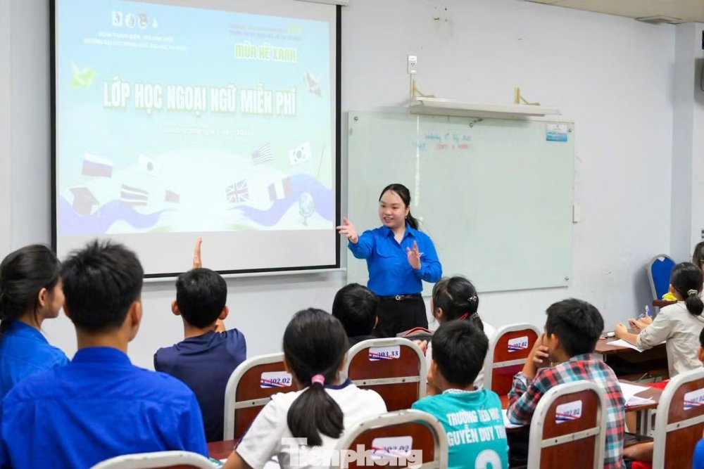 Hơn 100 lớp tiếng Anh miễn phí cho học sinh vùng khó