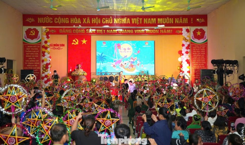 Đêm hội trăng rằm thắp sáng ước mơ