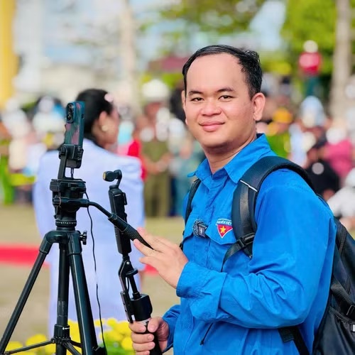 Rời công ty lớn, chàng trai về quê khởi nghiệp với ứng dụng giao hàng