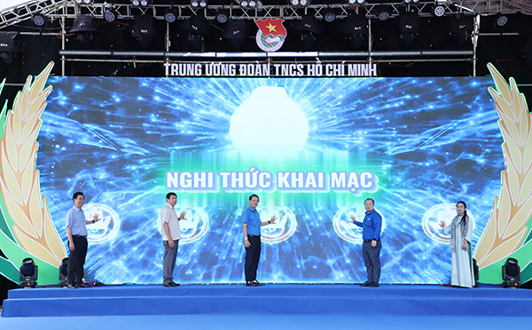 Khai mạc triễn lãm “Sắc màu khởi nghiệp Việt Nam”