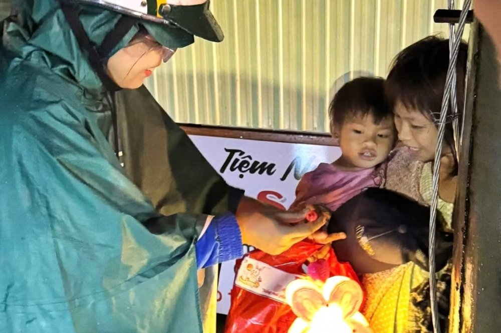 Trung thu ấm áp nơi hè phố