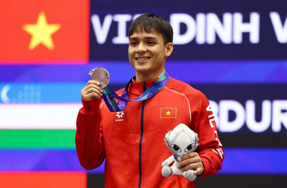 Đinh Văn Tâm: Từ cậu bé người Hrê đến tấm huy chương Bạc tại ASIAD