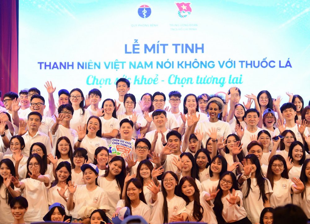 Thanh niên Việt Nam tiên phong xây dựng môi trường không khói thuốc lá